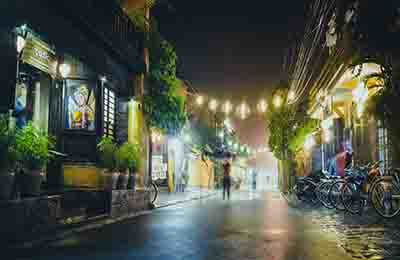 城镇经济与管理论文