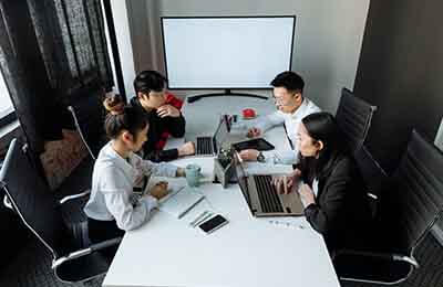 大学生就业创业面临的问题及对策